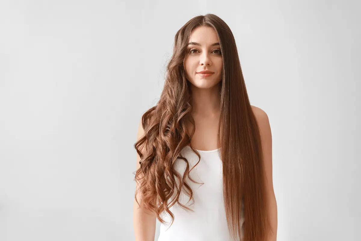 e-possivel-um-cabelo-cacheado-ficar-liso-verdade-ou-mito