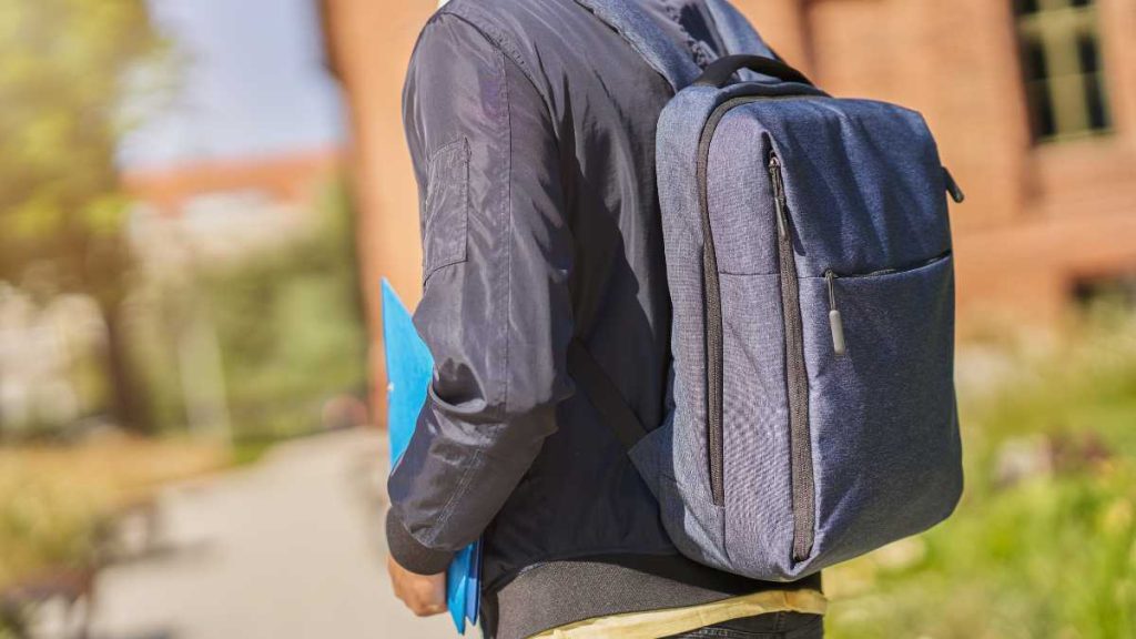 Como escolher uma boa mochila masculina