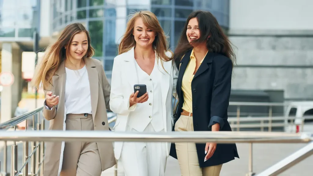 Roupa social feminina para trabalho