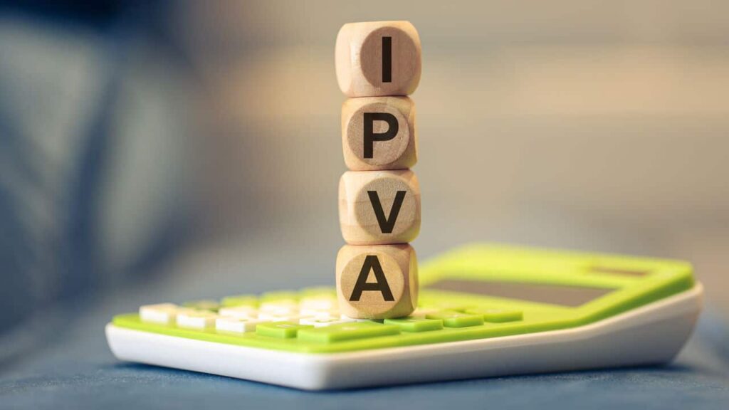 Lei de 2025 isenta IPVA para carros híbridos em SP -