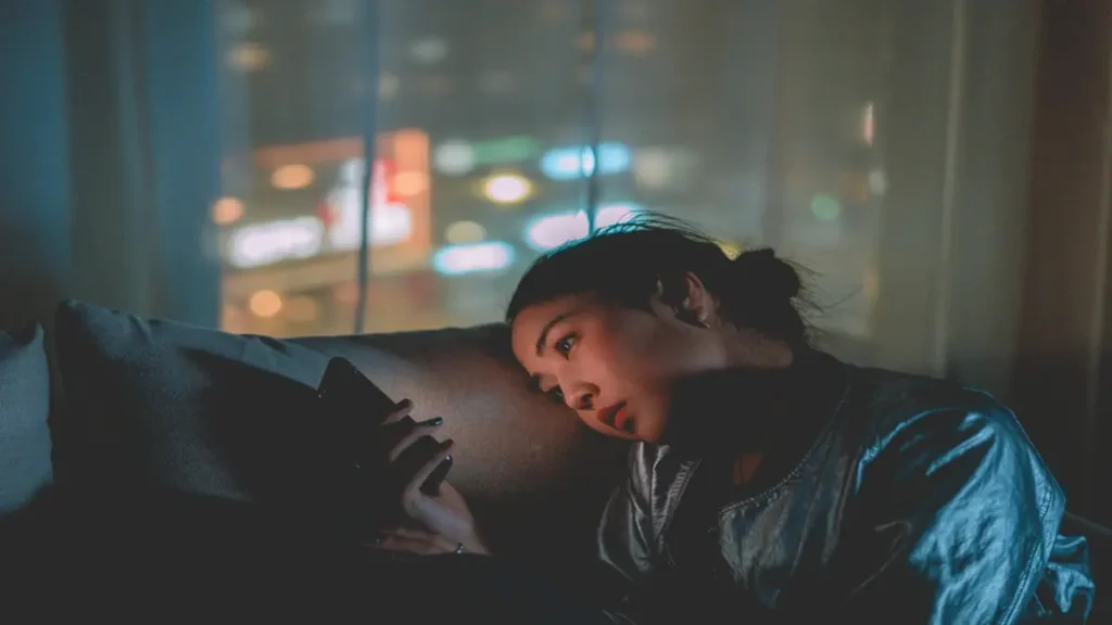 Como o uso excessivo do celular afeta a saúde mental