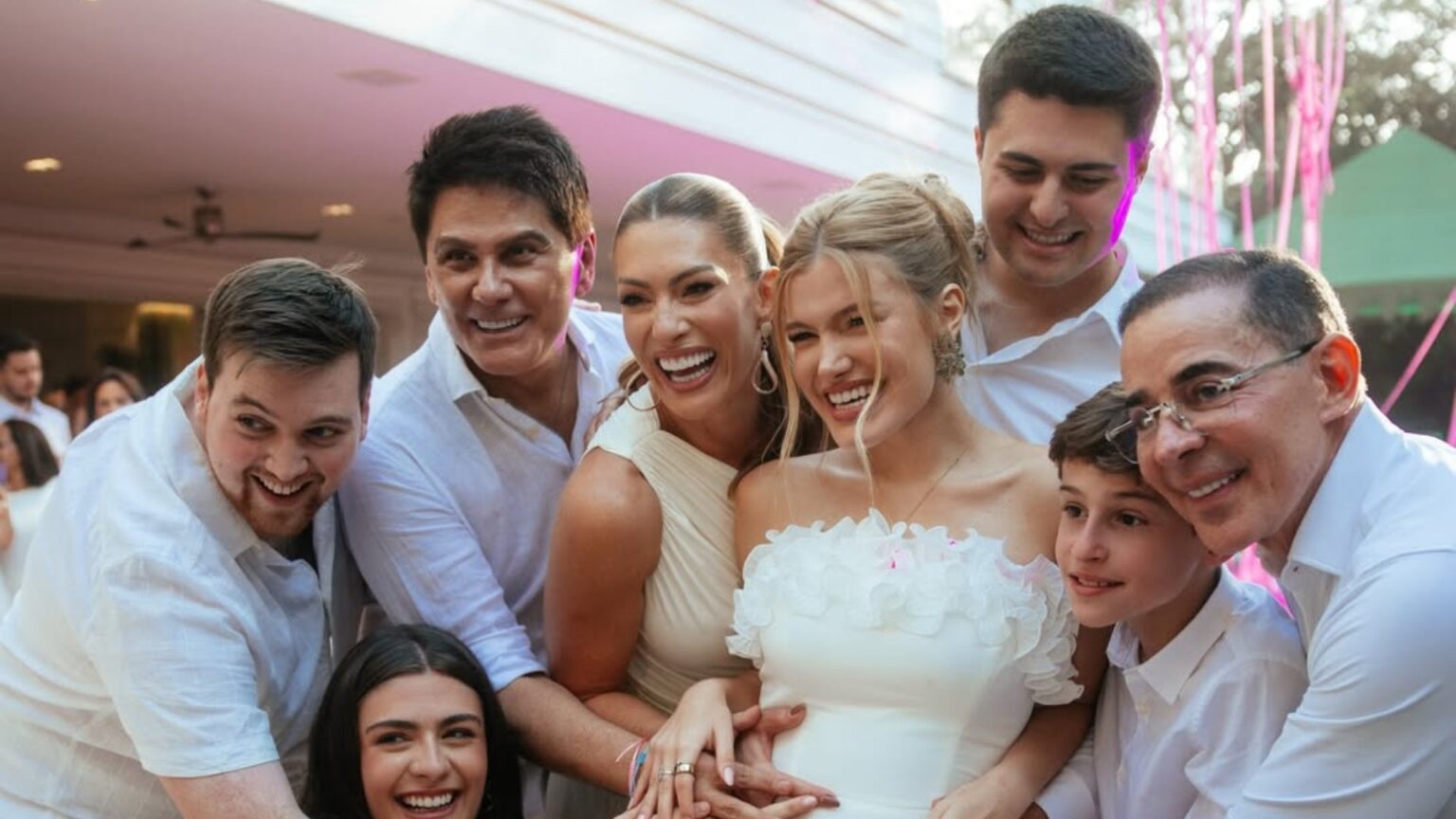 Elaine Mickely aguarda neta após chá-revelação