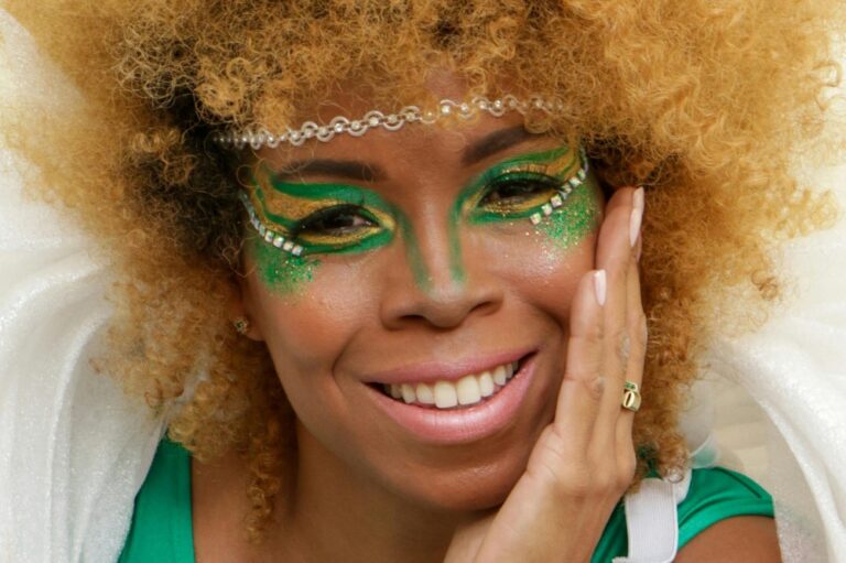 6 produtos de maquiagem para torcer pelo Brasil na Copa