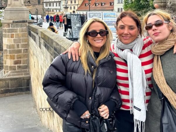 Heloísa Périssé viaja com as filhas e compartilha fotos