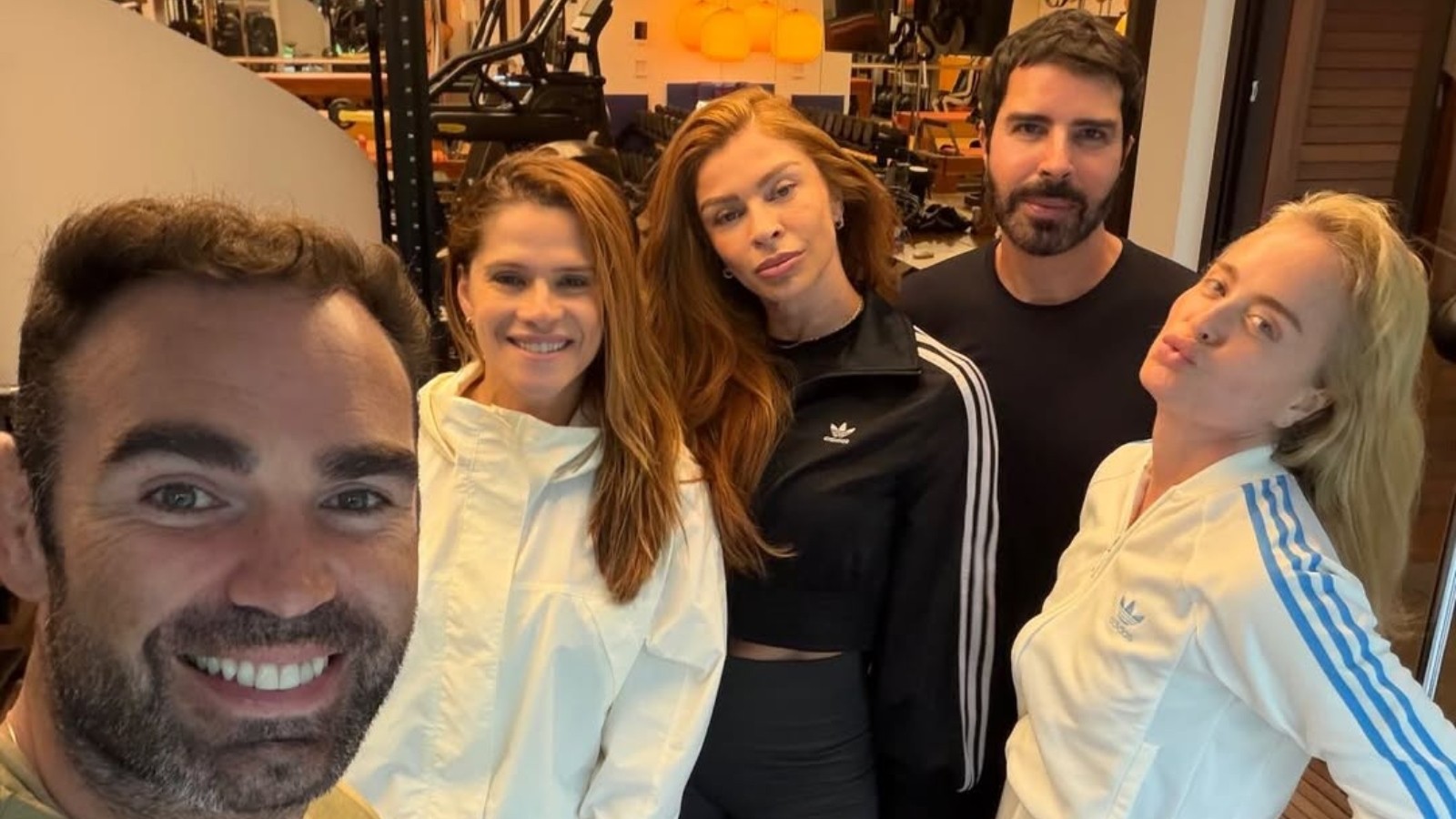 Ingrid, Angélica e Grazi exibem beleza natural em selfie pós-treino