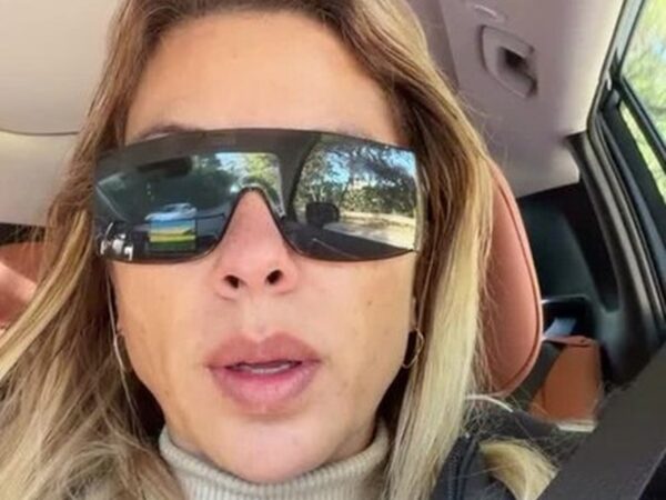 Mari Menezes é processada e proibida de citar ex-namorado