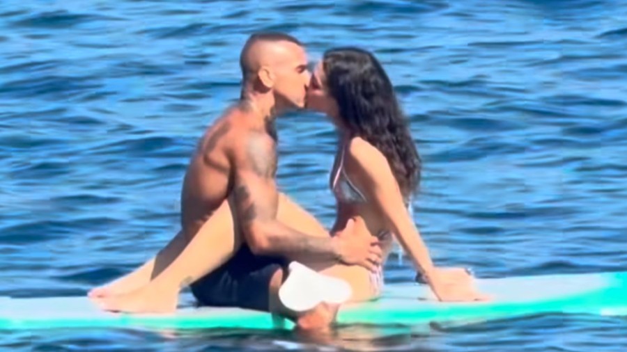 Mel Maia ganha declaração de amor do namorado no aniversário Mel Maia ganha declaração de amor do namorado no aniversário