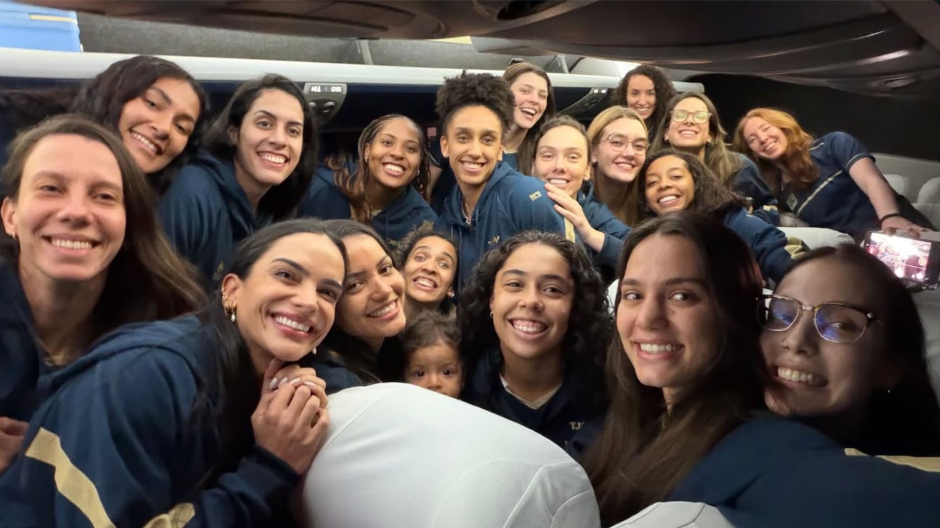 Seleção Feminina de Vôlei inicia preparação para VNL 2026 em Brasília