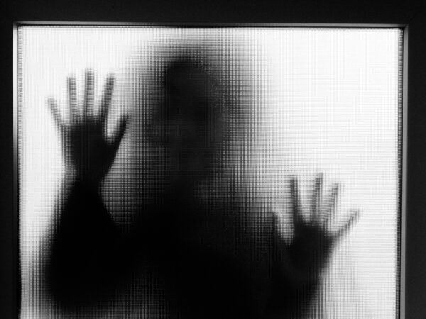Violência letal: mulheres negras são 67,5% dos homicídios femininos em 2024