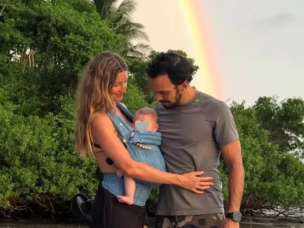 Gisele Bündchen declara amor a Joaquim Valente no Dia dos Pais