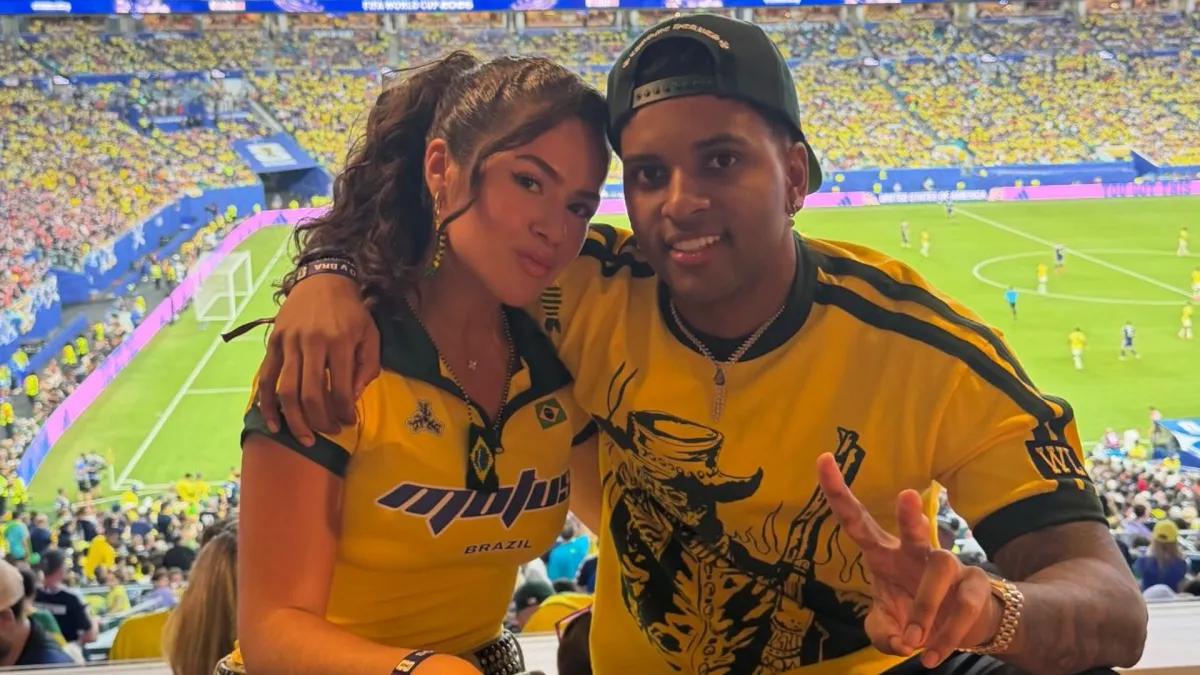 Maisa e Rodrygo: atriz acompanha jogo do Brasil com craque lesionado