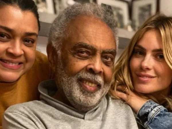 Dieckmann homenageia Gilberto Gil após morte de Preta Gil