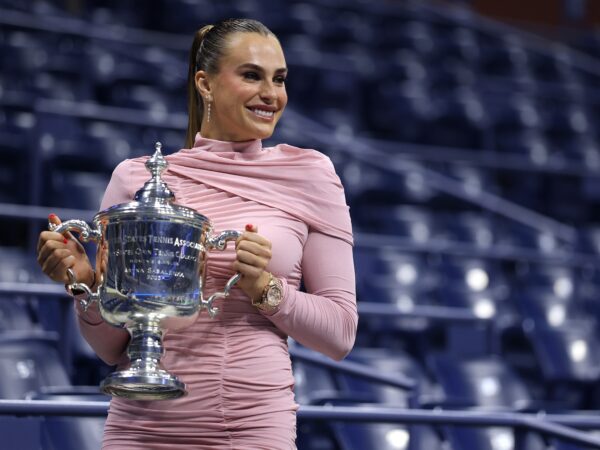 Sabalenka: joias de luxo e força dentro das quadras