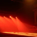Como a música transforma a violência nos filmes de Tarantino