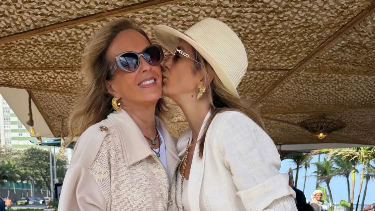 Ticiane Pinheiro celebra 83 anos de Helô Pinheiro: 'Te amo