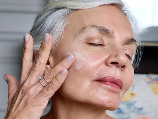 5 cremes faciais potentes para salvar a pele do frio