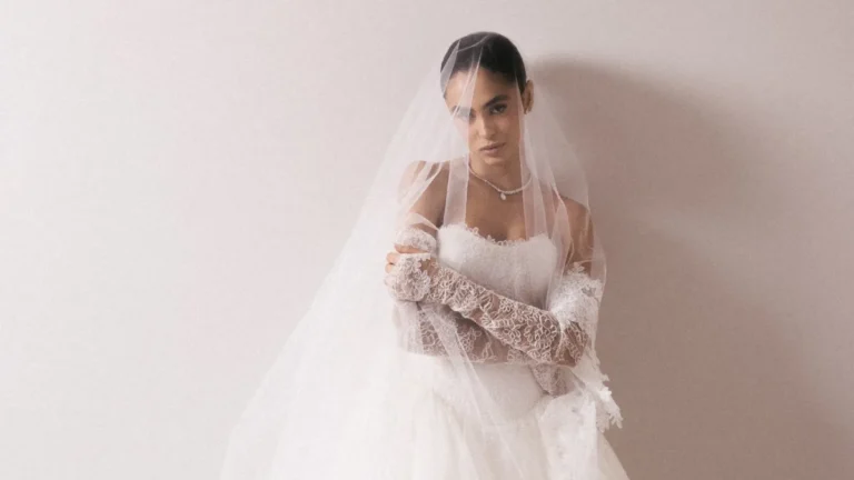 Vestido de princesa e diamantes: look de Lara Prado para casar com Felipe