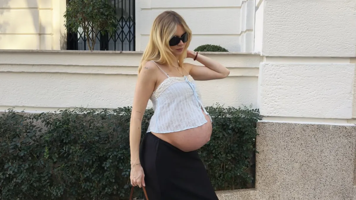Isa Scherer exibe barrigão de 8 meses e brinca: 'Engoli uma melancia