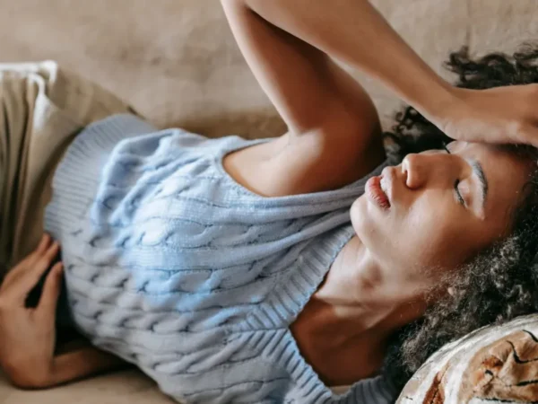Fibromialgia em mulheres: violências cotidianas pioram crises
