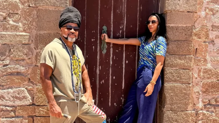 Carlinhos Brown declara-se à esposa Danielle em seu aniversário